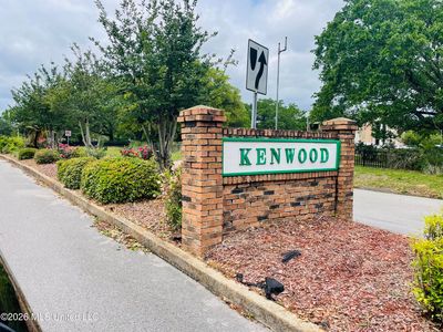12263 Kencrest Dr