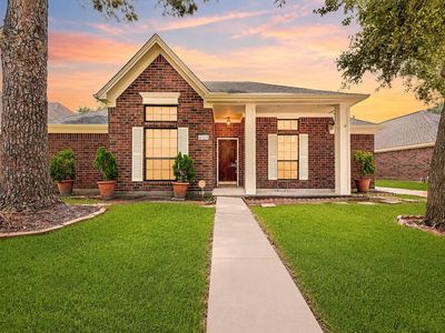 6123 Old Farmhouse Ln