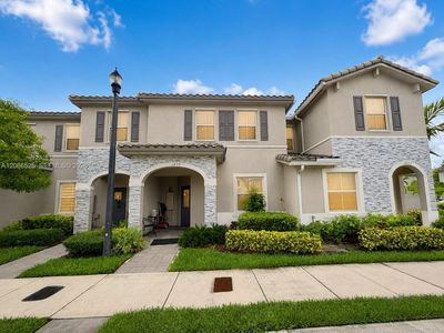 1877 SE 26th Ter