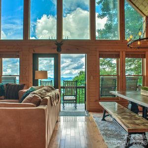181 Scenic Wolf Dr