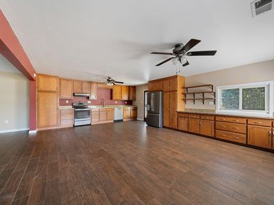 3446 Shirley St