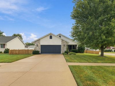 136 N Van Buren Ave