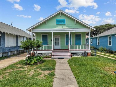 3322 Avenue Q 1/2