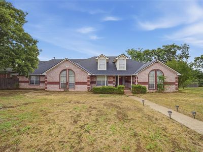 3103 Tracie Ln