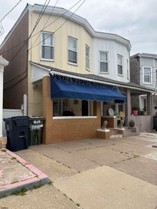 219 Arizona Ave
