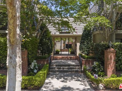 648 Wilcox Ave