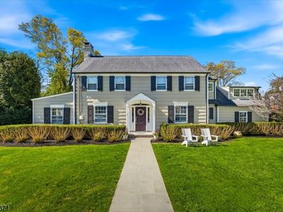 1061 Wychwood Rd