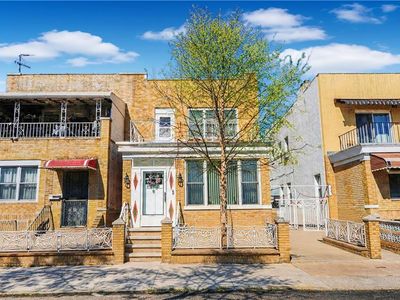 2015 66th St