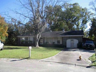 203 Goucher Ct