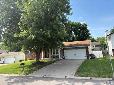 137 Universal Dr