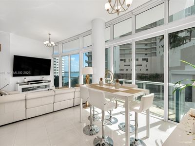 480 NE 30th St APT 501