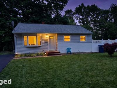 13 Berkshire Circle