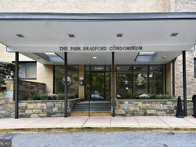 8601 Manchester Rd APT 319