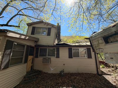 4 Ellen St