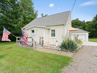 3265 Island Hwy