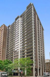 201 E Chestnut St APT 11C