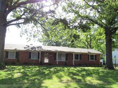 12360 Space Dr