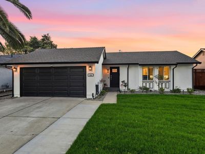 785 Stardust Ln
