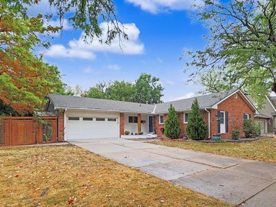 7002 E Magill Ln