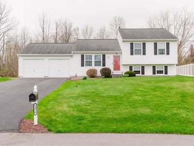 Property at 5976 Arentine Way, Cicero, NY