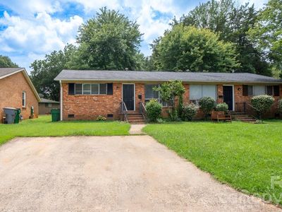 4926 Malibu Dr