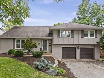 9439 Connell Dr