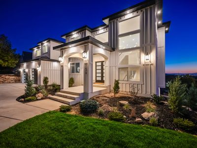 1678 E Spring Creek Dr N