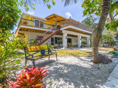 24 Tamarind Dr