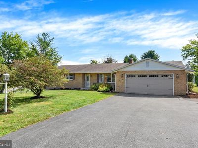 103 N Clover Ln