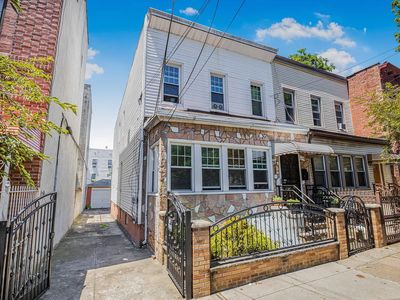 306 Milford St FLOOR 1