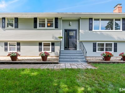 7 Field Drive
