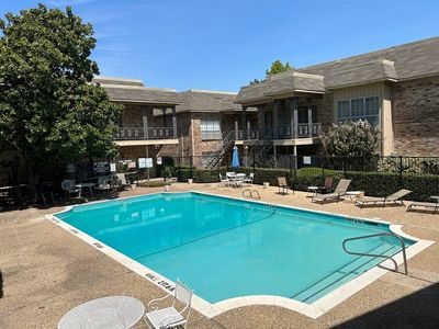 4347 Bellaire Dr S APT 132S