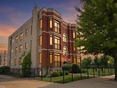 4135 S Vincennes Ave APT 3N