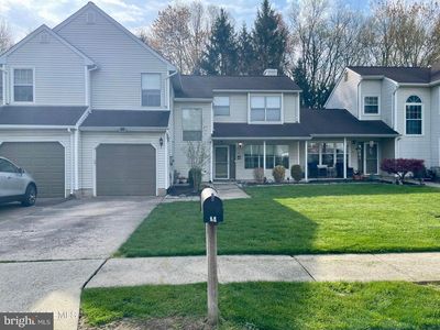 Property at 21 Evergreen Dr, East Windsor, NJ