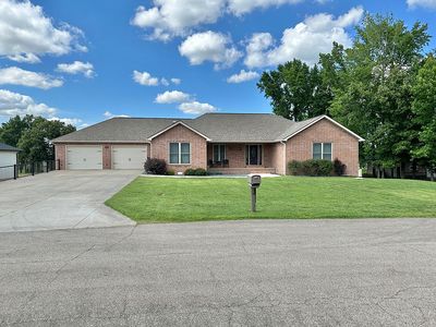 15313 Springhill Dr