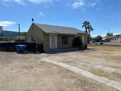 704 Bell Dr