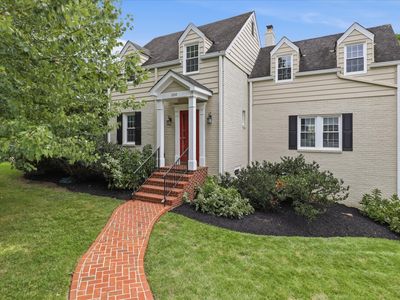 200 Pine St