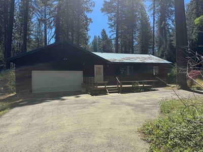 412 Lundy Ln