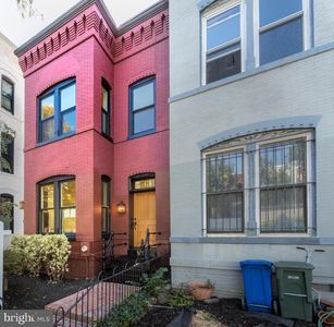 513 F St NE