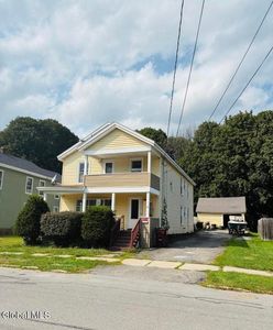 99 6th Avenue