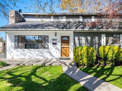 1211 Birch Ave