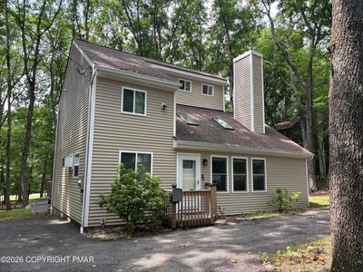 319 Hyland Dr