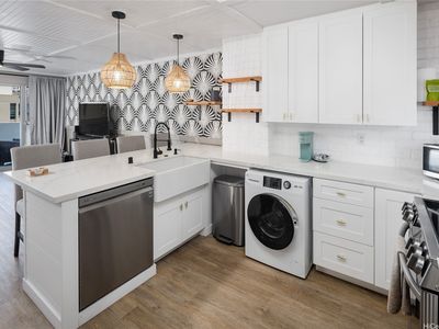 2421 Ala Wai Blvd APT 904