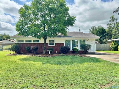 2909 Azalea Rd SW
