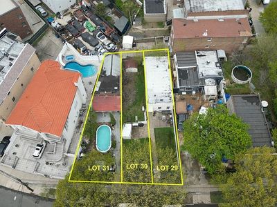 7007 Ditmars Blvd