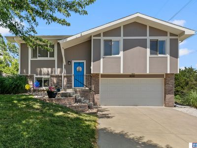 8040 Grand Oaks Dr