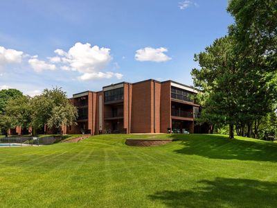 1800 Riverwood Dr APT 219