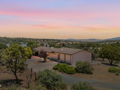 1225 W McIntosh Dr