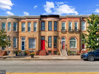 1126 E Fort Ave
