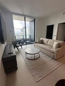 159 NE 6th St Unit 4811